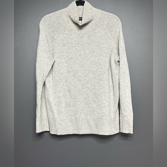 Theory Mock Neck Cashmere Sweater Misty Grey M - Picture 3 of 7